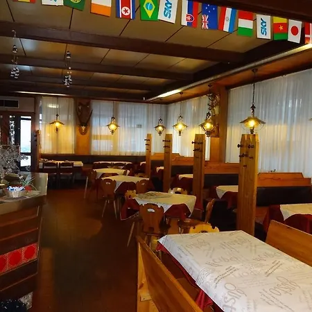 Ξενοδοχείο Calalzo 3*